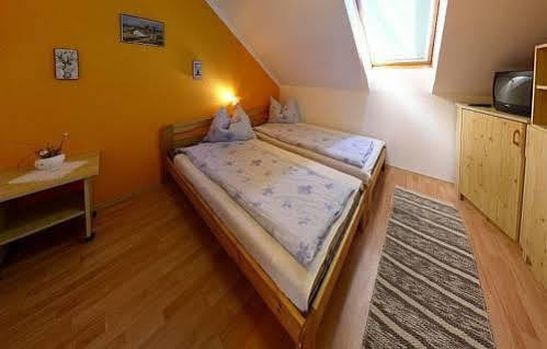 Apartmancentrum Gyula Eksteriør bilde